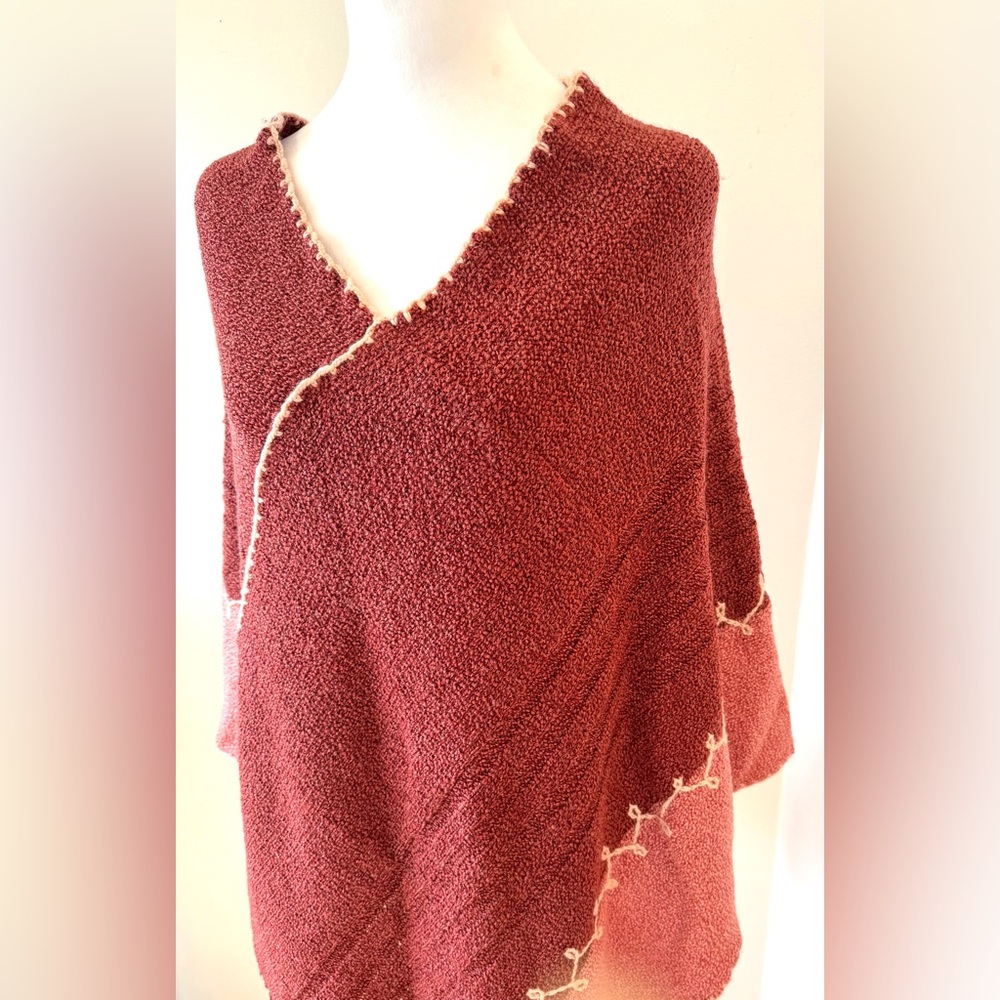 Handwoven woolen Poncho - very WARM